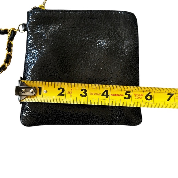 Gorjana Wrist Bag Gold Chain Black Pebbled Leather Shinny Small Wrist Pouch - Picture 6 of 9
